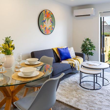 Апартаменты Conveniently Located 2Br Townhouse In West Akl Окленд Экстерьер фото