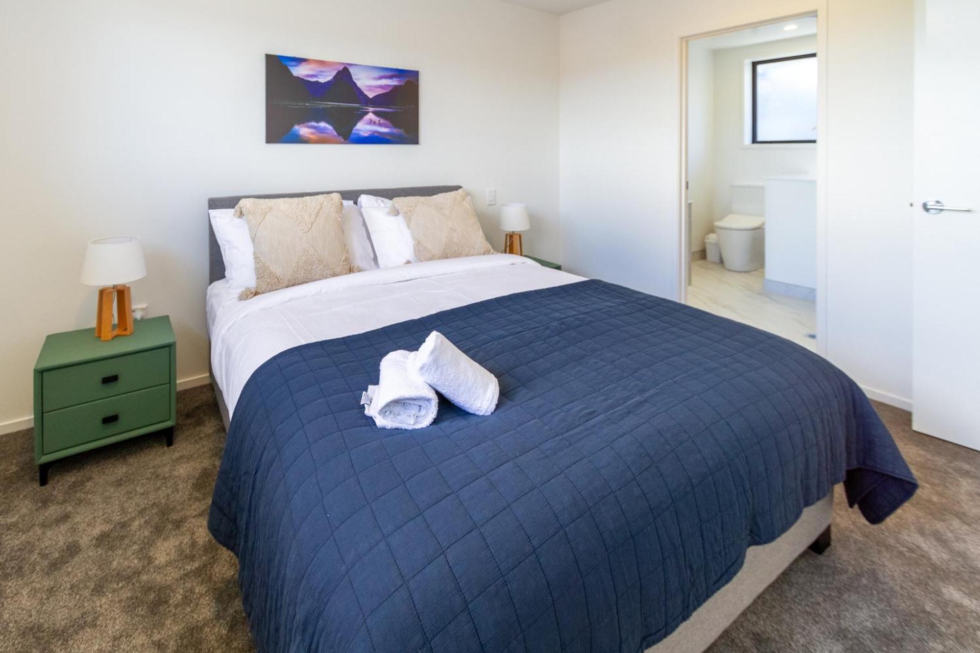 Апартаменты Conveniently Located 2Br Townhouse In West Akl Окленд Экстерьер фото